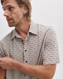 Men’s Rag & Bone Dalton Jacquard Short Sleeve Shirt in Pale Taupe SS Valentine Stripe with button front and subtle jacquard stripe pattern.